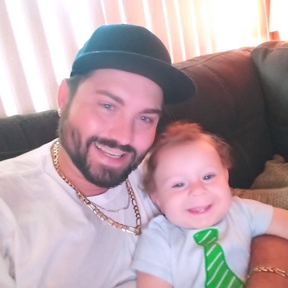 Meet your Posher, Joshua - Picture 1 of 1